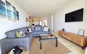 Summerseas #47 - Top Floor Sea View Apartment